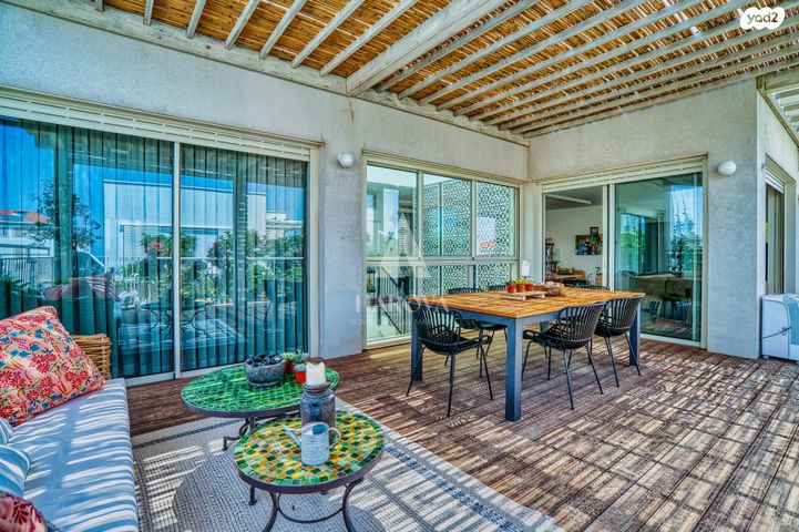 גג/ פנטהאוז, טולוז, עג'מי, גבעת העליה, תל אביב יפו