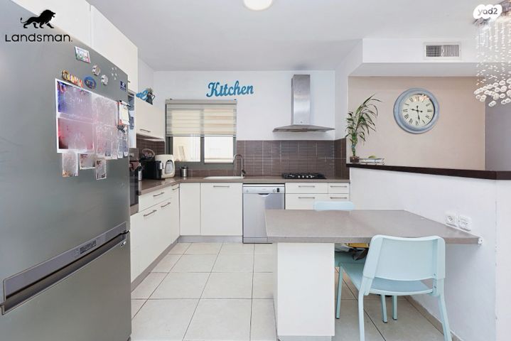 דירה, הגולן 9, קרית השרון, נתניה