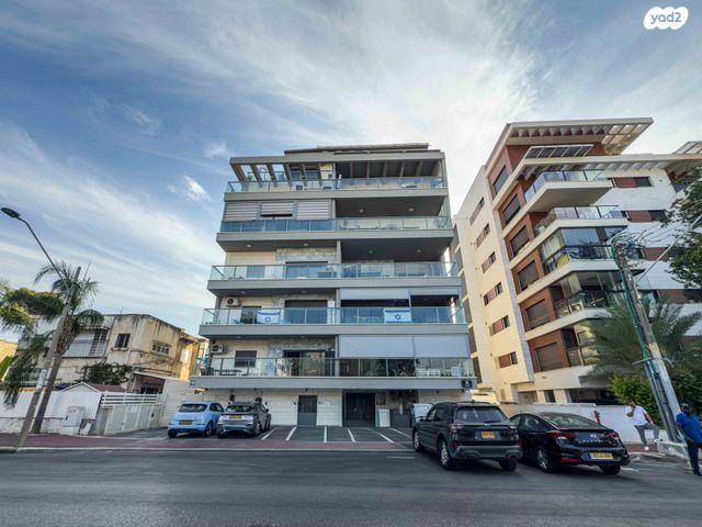 דירה, הגפן, קרית ביאליק