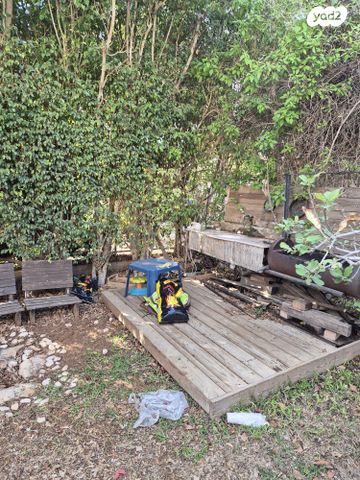 דו משפחתי, משעול האלה, קציר