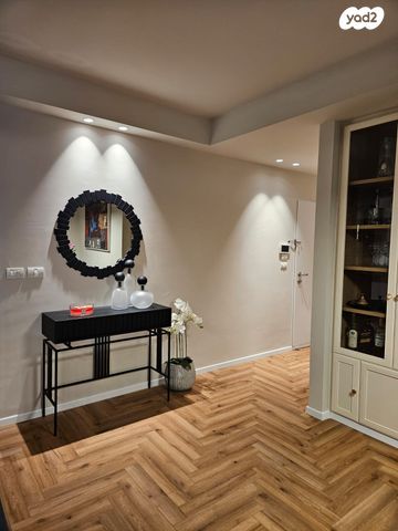 דירה, אסירי ציון, מגדיאל, הוד השרון