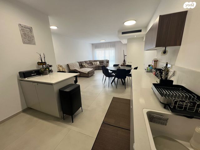 דירה, אריאל שרון, נווה שרון / שער העיר, נתיבות