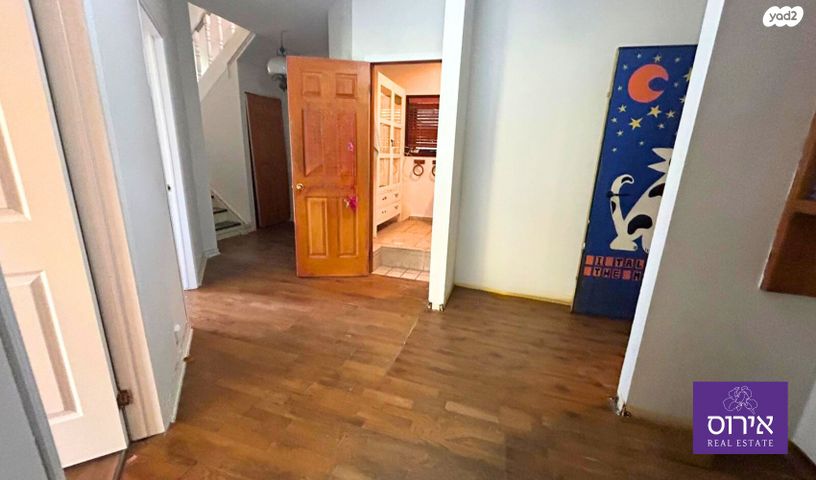 בית פרטי/ קוטג', שבעת המינים, כפר ורדים