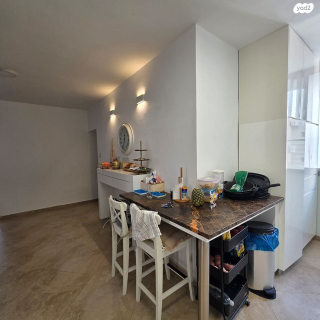 דירה, עגנון, דרום מערב ותיק, בת ים