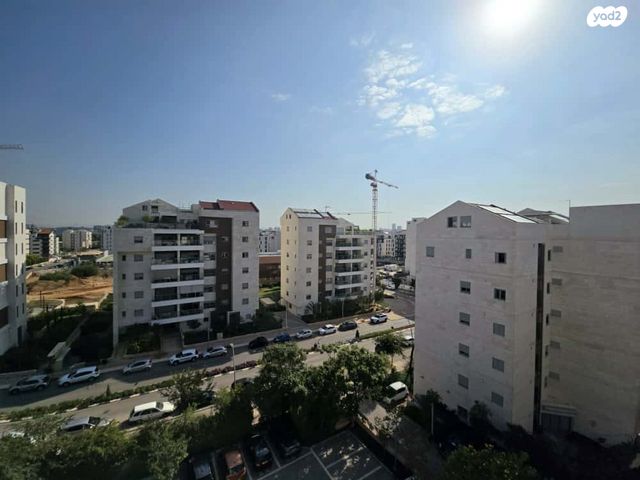 דירה, נווה זמר, רעננה