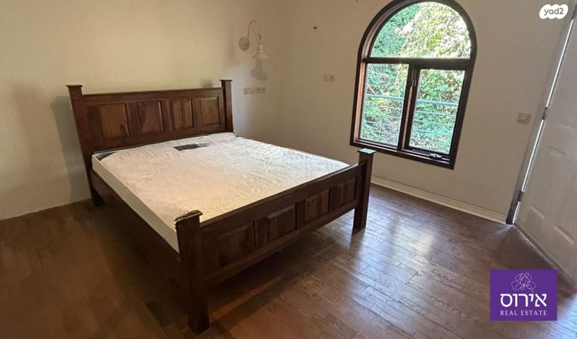 בית פרטי/ קוטג', שבעת המינים, כפר ורדים