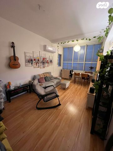 דירה, דרך אבא הלל, חרוזים, רמת גן