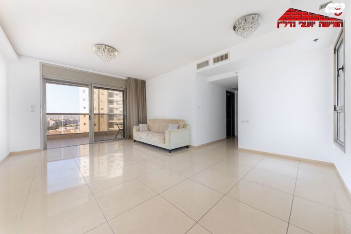 דירה, אבן חן, נווה ים, ראשון לציון