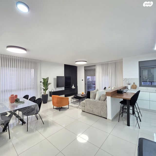 דירה, יעל רום, רובע יזרעאל סביוני העמק, עפולה