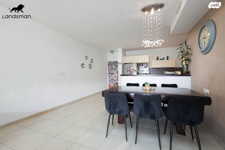 דירה, הגולן 9, קרית השרון, נתניה