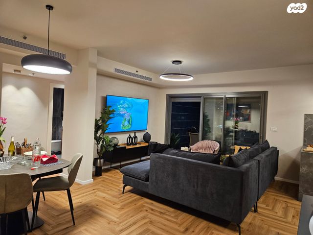 דירה, אסירי ציון, מגדיאל, הוד השרון