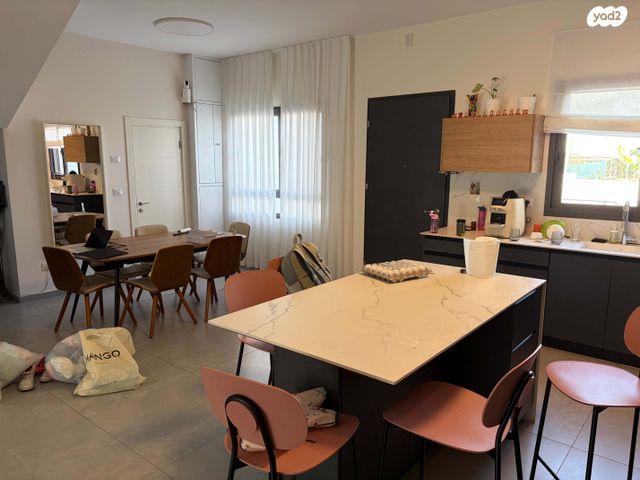 בית פרטי/ קוטג', נאות הדרים, גן יבנה