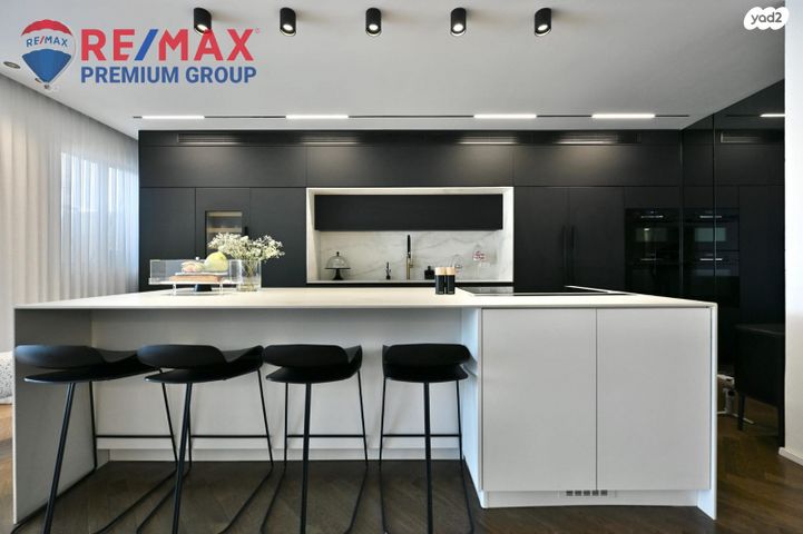 דירת גן, שוהם