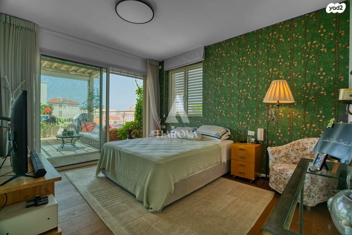 גג/ פנטהאוז, טולוז, עג'מי, גבעת העליה, תל אביב יפו