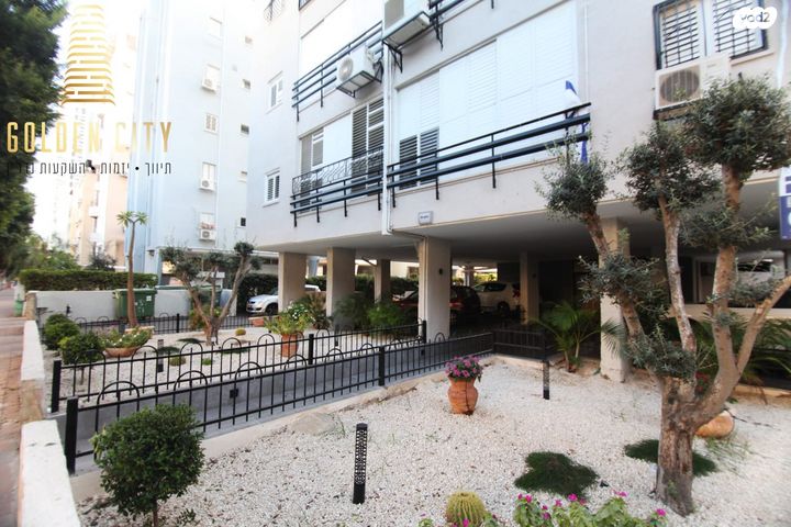 שדרות חיים וייצמן 94