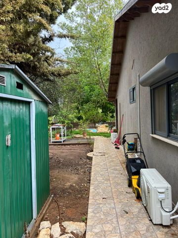 דו משפחתי, דרך האלון 119, קציר