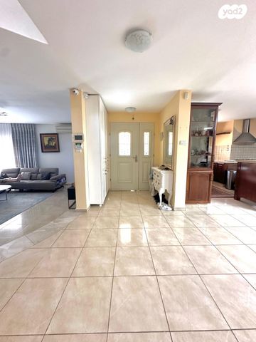 בית פרטי/ קוטג', זלמן ארן 32, שכונה י"א, באר שבע