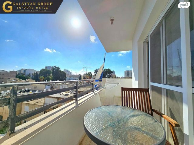 טריפלקס, שמידט 8, רח' הנשיא צפון, חדרה