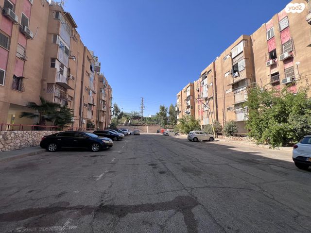 דירה, הצבי 95, שכונה ה', באר שבע