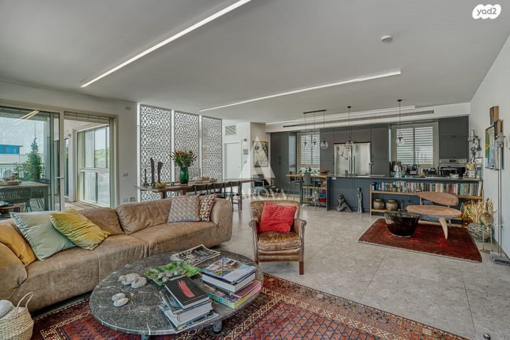 גג/ פנטהאוז, טולוז, עג'מי, גבעת העליה, תל אביב יפו