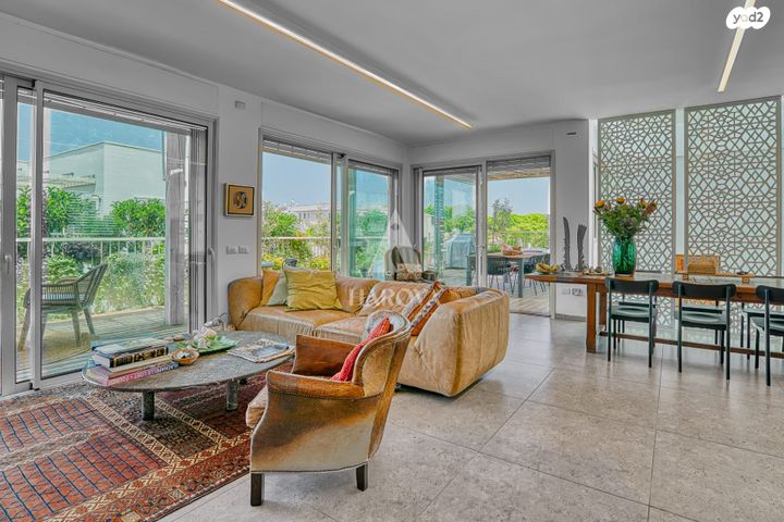 גג/ פנטהאוז, טולוז, עג'מי, גבעת העליה, תל אביב יפו