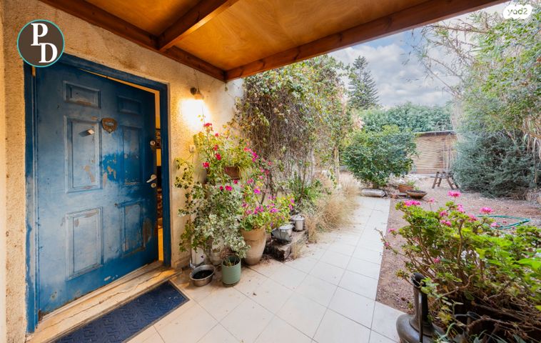 בית פרטי/ קוטג', הרקפות 10, צורן, קדימה צורן