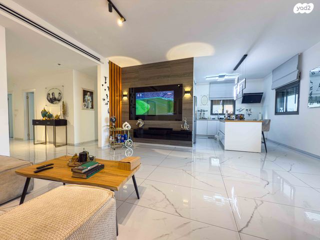 דירה, הגפן, קרית ביאליק