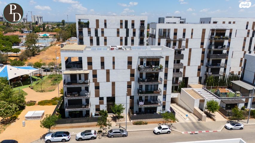 דירה, כפר יונה