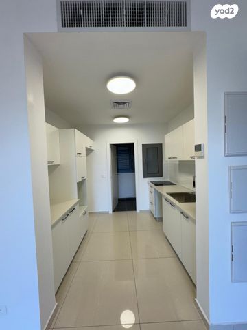 דירה, הרצליה ב', הרצליה