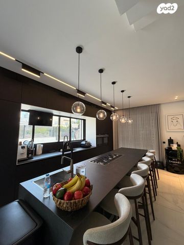 בית פרטי/ קוטג', יאיר רוזנבלום, קרית אילון, חולון