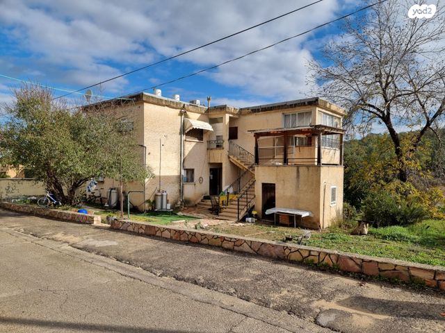 משק חקלאי/ נחלה, הכלנית, תרום