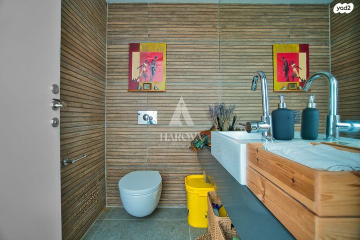 גג/ פנטהאוז, טולוז, עג'מי, גבעת העליה, תל אביב יפו