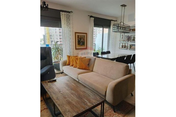 מעפילי אגוז 58