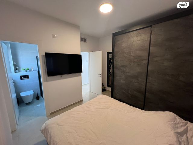 דירה, אריאל שרון, נווה שרון / שער העיר, נתיבות