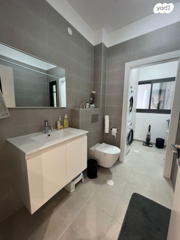 דירה, אריאל שרון, נווה שרון / שער העיר, נתיבות