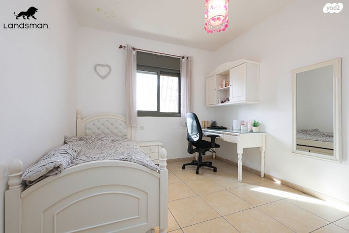 דירה, הגולן 9, קרית השרון, נתניה