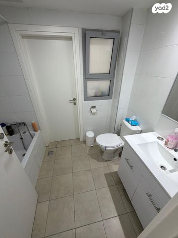 דירה, נווה שרון / שער העיר, נתיבות