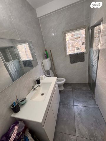 דירה, דוד וולפסון, רמז, מערב ותיק, ראשון לציון