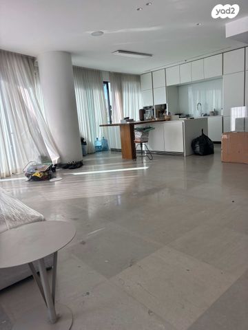 דירת גן, יוניצמן, גלילות, תל אביב יפו