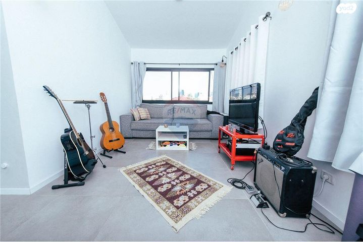 שדרות חכמי ישראל 25