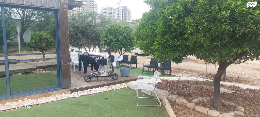 משק חקלאי/ נחלה, אחיסמך, אחיסמך