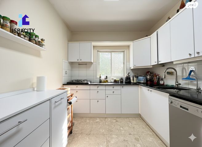 דירה, עלומים, אזור הבילויים, רמת גן