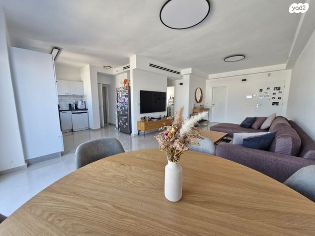 דירה, רמז, מערב ותיק, ראשון לציון