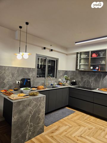 דירה, אסירי ציון, מגדיאל, הוד השרון