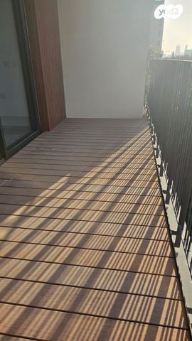 נאות אפקה ב'