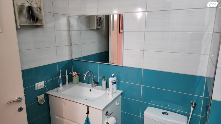 דו משפחתי, קרני שומרון