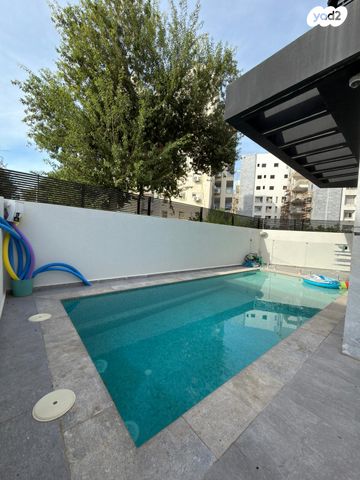 בית פרטי/ קוטג', יאיר רוזנבלום, קרית אילון, חולון