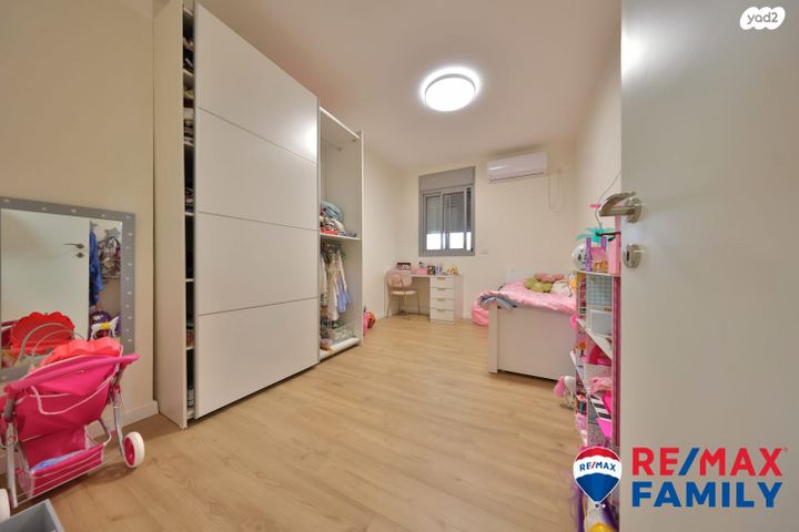 דירת גן, נעמי שמר 2, נאות אפק, אפקה, קרית ביאליק