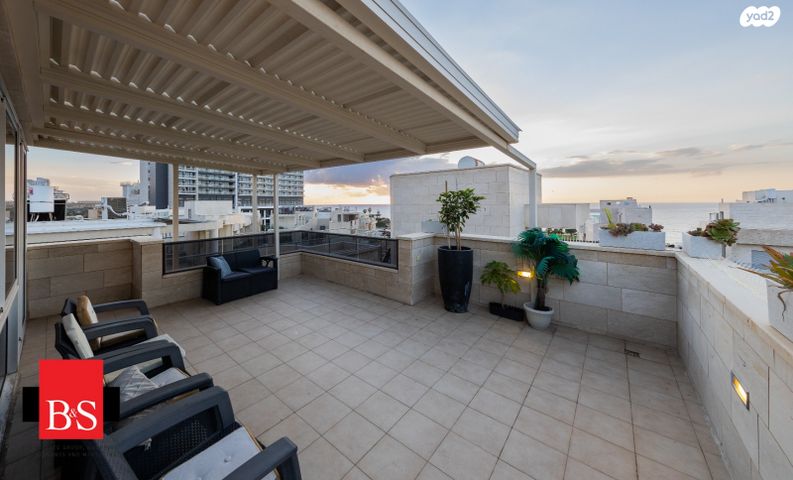 בית פרטי/ קוטג', פייר קניג 54, נוף הטיילת, נתניה