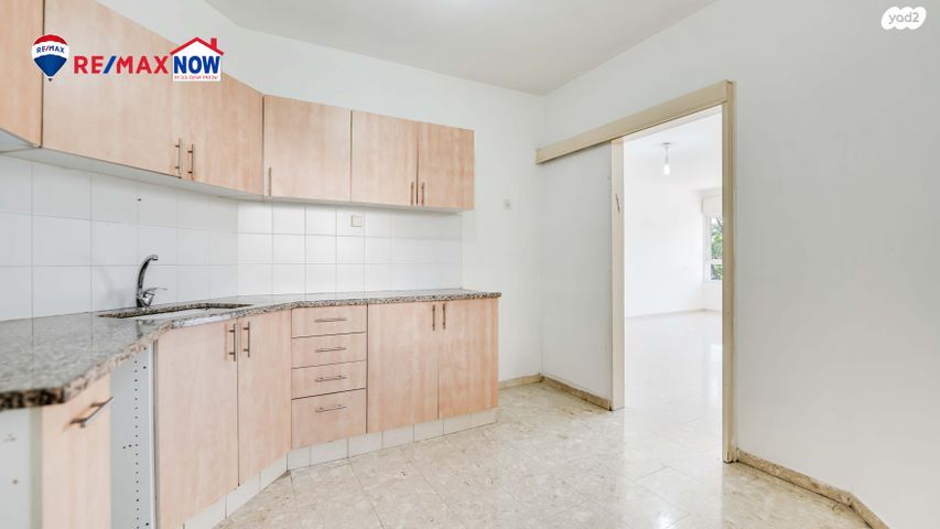 דירה, הדגן 17, קרית כרמים, ראשון לציון